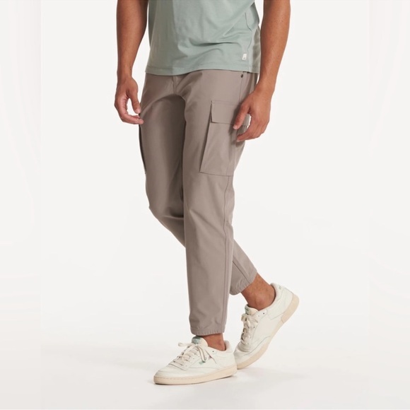 Vuori Men's Size 32 Meta Cargo Pant Light Gray